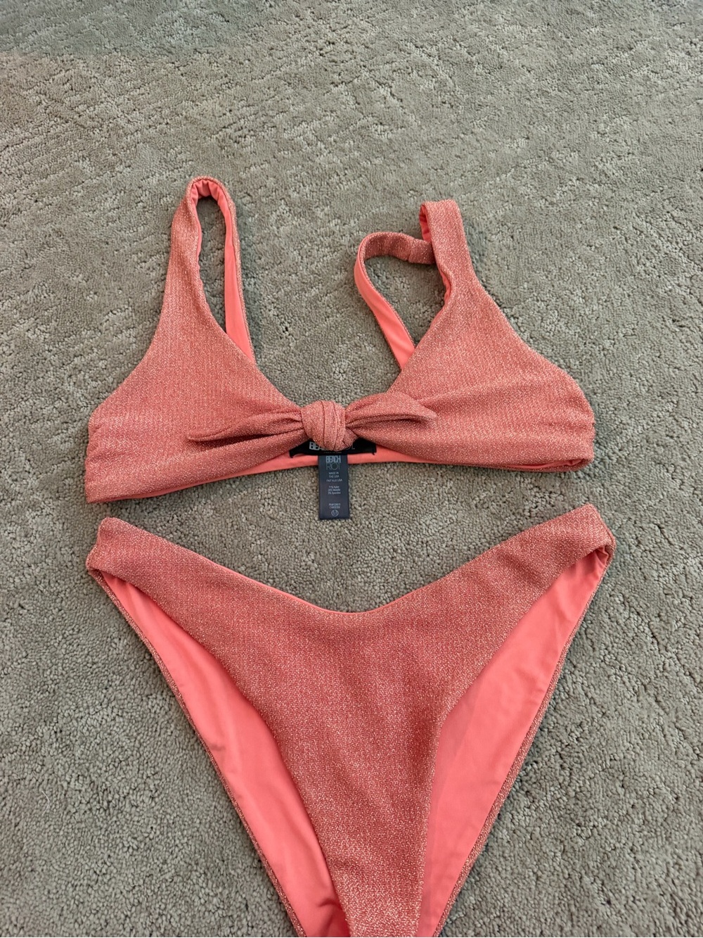 Beach Riot Bikini SET - Picture 2 of 6